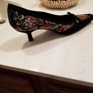 Karen Scott Brocade Heels
